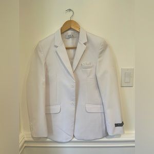 Boys suit. New without tags.